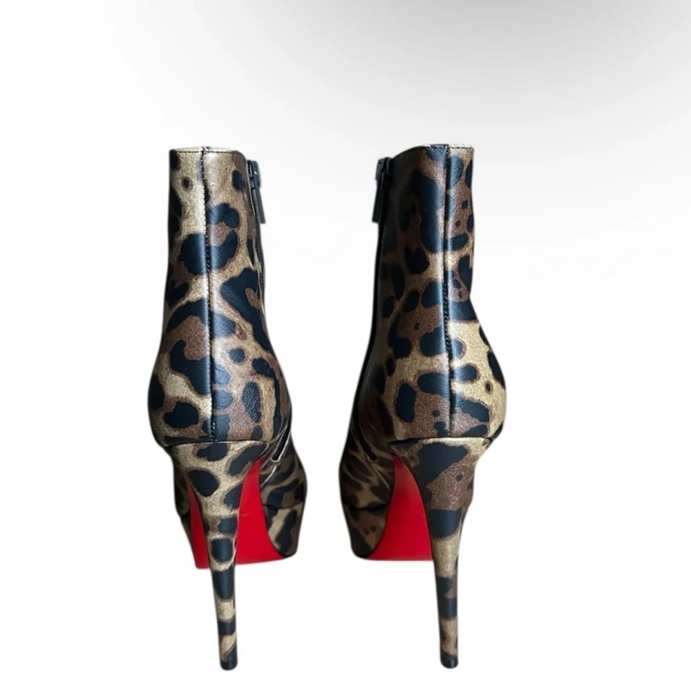 Christian Louboutin super hot